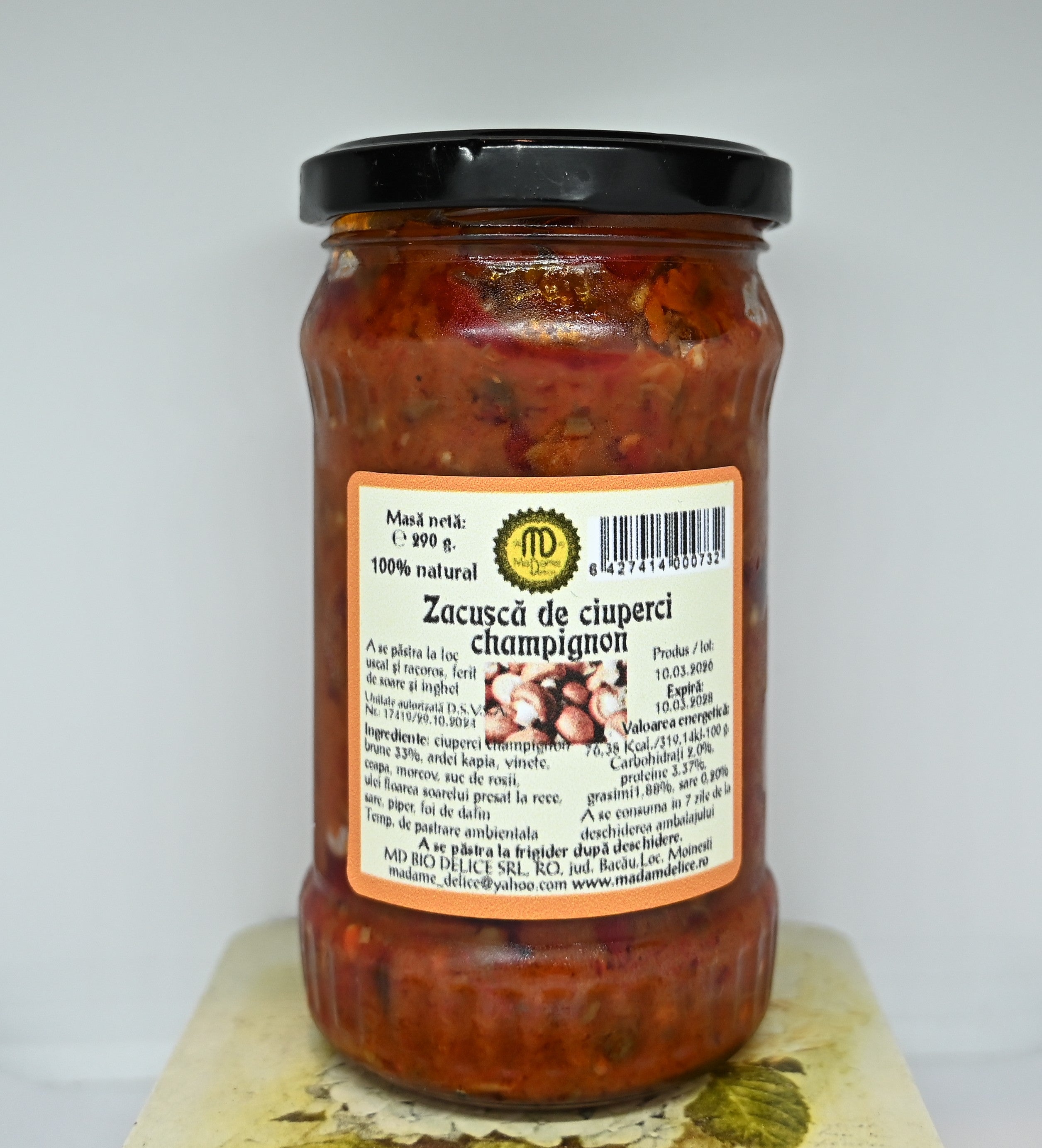 Zacuscă de ciuperci champignon